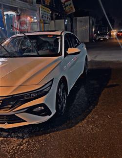 هیوندای ئەلەنترا